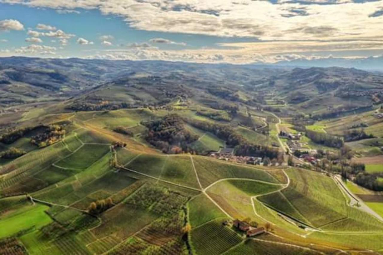 Langhe Belvedere Apartment มอนฟอร์เต ดิ อัลบา ภายนอก รูปภาพ